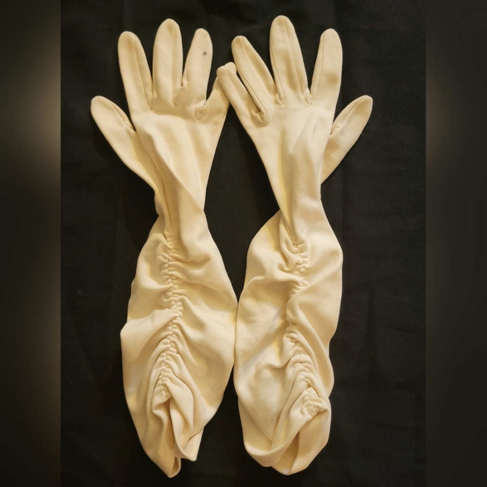Vintage Elvette Royal, off white, scrunched formal gloves